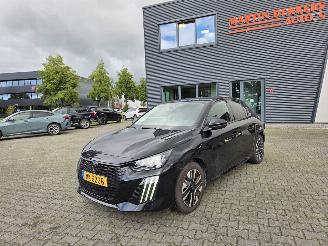 Voiture accidenté Peugeot 208 74KW / NAVI / 11.DKM 2024/11