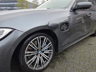 BMW 2500...3.3 330e HYBR /M-SPORT / HARM KARDON / HEAD UPP picture 6