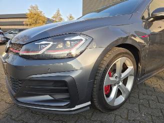 Volkswagen Golf PERFORMANCE /PANO /AUTOM picture 10