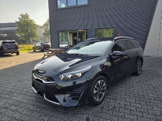 Avarii autoturisme Kia Ceed PLUG-IN  HYBRIDE / AUTOMAAT / 34 DKM 2023/7