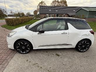 Citroën DS3 1.6 VTI | AUTOMAAT | CAMERA | LEER | NAVI | CLIMA | NL-AUTO picture 2