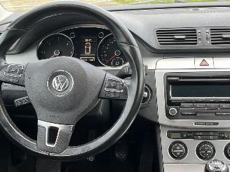 Volkswagen Passat VARIANT 2.0TDi - 125kW Highline - perfect rijdende auto - ingeruild - trekhaak - winterset picture 19