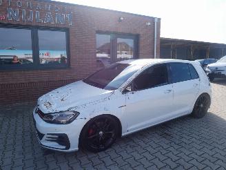 Vaurioauto  passenger cars Volkswagen Golf VII Lim. GTI BMT/Start-Stopp 2018/4