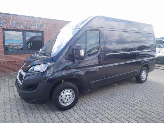skadebil bedrijf Peugeot Boxer L2H2 2021/2