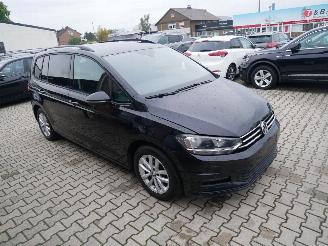 Volkswagen Touran 2.0 TDI 7 PERSOONS ALCANTARA picture 2