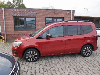 uszkodzony samochody osobowe Renault Kangoo TECHNO WATERSCHADE 2025/2