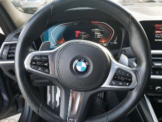 BMW 3-serie 320 i M-SPORT HEAD UP ALCANTARA LED picture 16