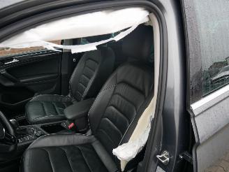 Volkswagen Tiguan HIGHLINE LEER LED 4-MOTION DSG picture 16