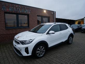 Unfallwagen Kia Stonic  2024/12