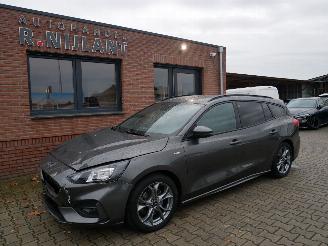skadebil auto Ford Focus ST-LINE LED 2021/2