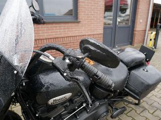 Harley-Davidson Heritage CLASSIC 114 picture 12