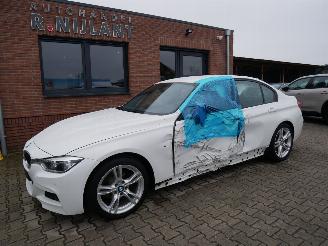 Unfallwagen BMW 3-serie 320 d M-SPORT LED 2016/9