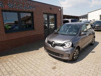 Unfallwagen Renault Twingo INTENS 2021/11
