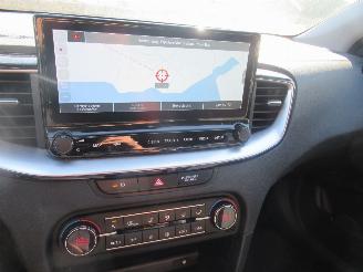 Kia Xceed 1.0T 120Pk 22.000km!! Climatronic Halfleer Navi Camera Keyless-Go ..... picture 19