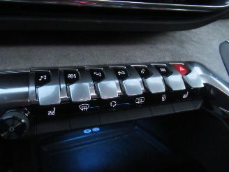 Peugeot 3008 PureTech Aut. GT  Climat Leer/Alcantara Navi Panorama-D Camera SoundPack....... picture 18
