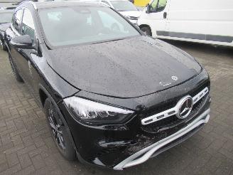 Mercedes GLA GLA 180 Aut.MildHybrid HalfLeer Navi Camera StoelVerwarming Led....... picture 4