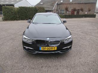 BMW 3-serie 318i Luxury picture 8