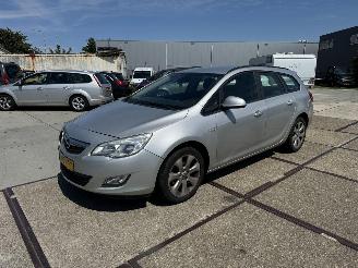 škoda osobní automobily Opel Astra 1.4 Cosmo Sportstourer 2012/6