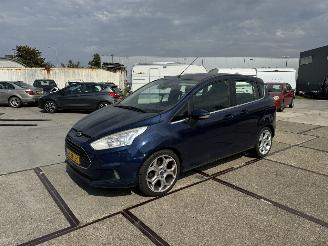 Auto incidentate Ford B-Max 1.0 Ecoboost Titanium 2013/3