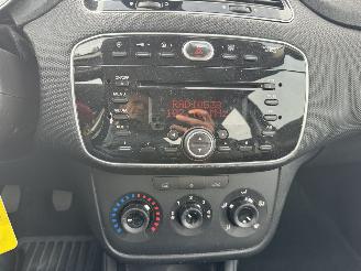 Fiat Punto Evo 1.3 M-jet Street picture 8
