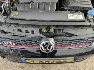 Volkswagen Golf 2.0 TSI GTI 5 drs picture 19