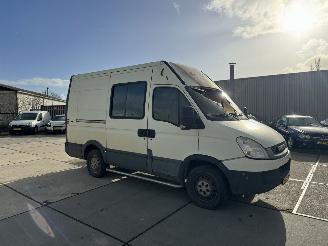 Iveco Daily 35S11V 300 H2 L picture 2