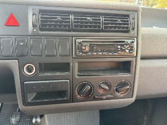 Volkswagen Transporter 1.9 TD picture 6