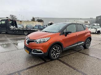 Voiture accidenté Renault Captur 0.9 Tce Dynamique 2015/2