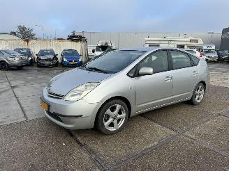 krockskadad bil auto Toyota Prius 1.5 VVT-i  Hybride 2004/7