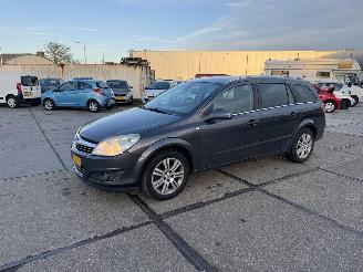 Avarii autoturisme Opel Astra Wagon 1.6 Cosmo 2009/8