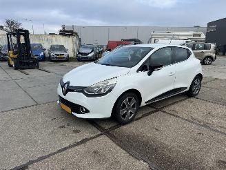 Avarii autoturisme Renault Clio 0.9 Tce  Night&Day 2014/5