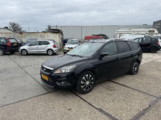 Coche accidentado Ford Focus 1.6 Wagon 2011/6