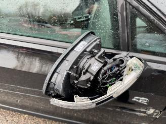 Volkswagen Golf 8.5 Variant 1.5 eTSI 110 kW R-Line NEDERLANDSE KENTEKEN picture 12