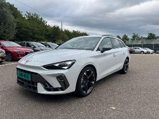 skadebil auto Cupra Leon 1.5 150pk Led Leder Nieuwe Type 2025/1