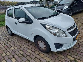 Damaged car Chevrolet Spark 1.0 4 cilinder LPG 5 deurs 2012/6