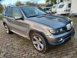 uszkodzony samochody osobowe BMW X5 Grijs kenteken 6 cilnder diesel Automaat 2004/6