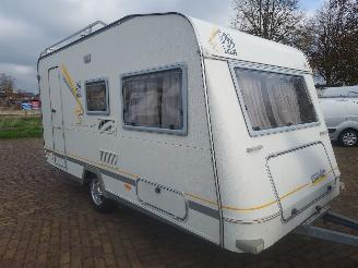 krockskadad bil caravan Knaus  GERESERVEERD  420 As good as gold Mover Tent 2003/7