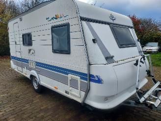 skadebil caravan Hobby  440 SFE  Voortent+ Frans bed 1998/9