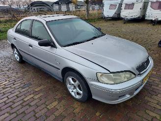 Damaged car Honda Accord 2.0 benzine 1999/5