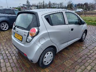 Chevrolet Spark 1.0  5 deurs Airco picture 3