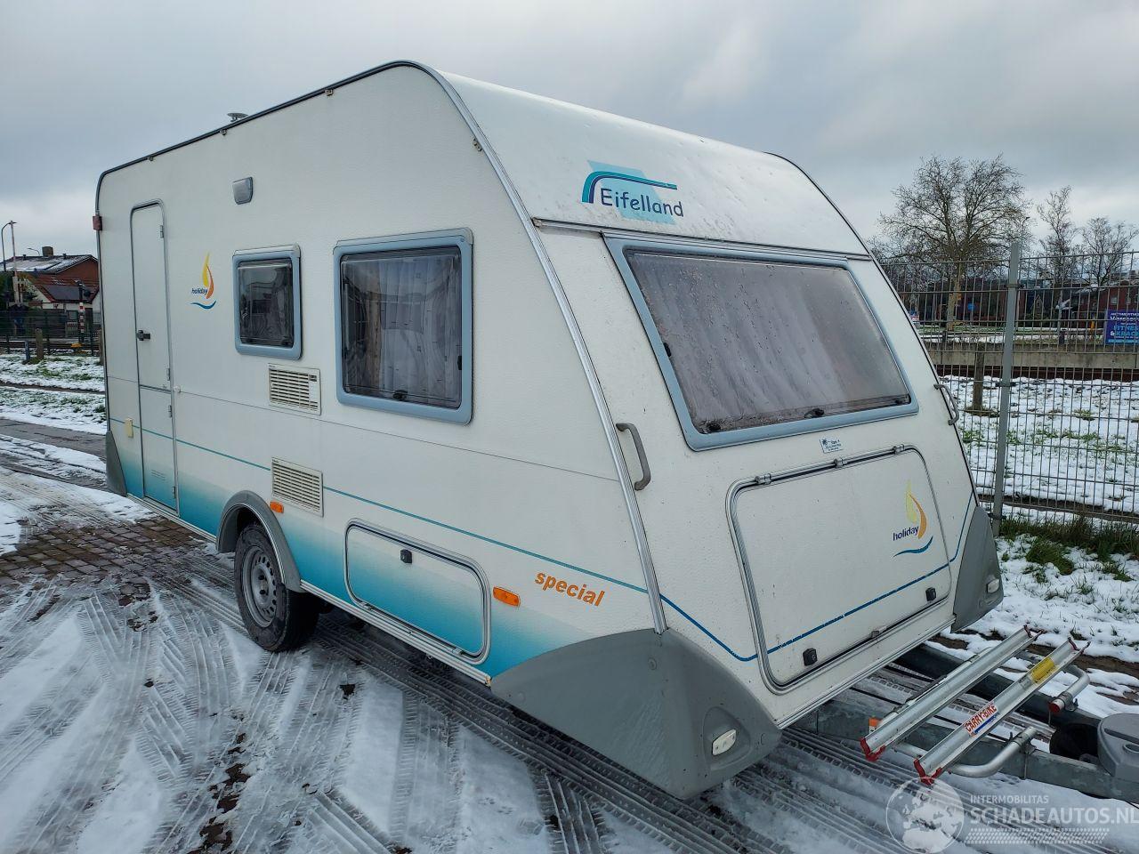 Knaus  GERESERVEERD  Eifelland 420