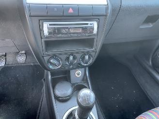 Volkswagen Polo Fox 1.4 + APK 750 euro minimum prijs picture 7