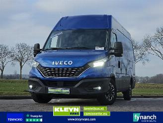 Vrakbiler auto Iveco Daily 35S18 2019/10