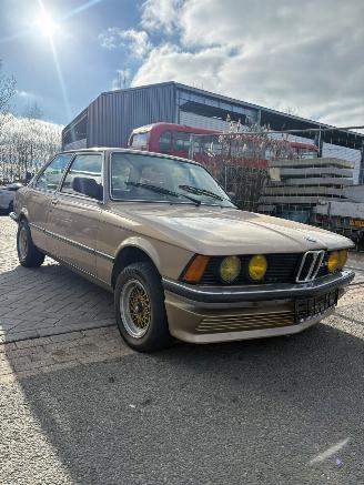 BMW 3-serie 323i picture 2