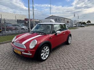 uszkodzony samochody osobowe Mini Cooper 1.6 Chilli 85kw AIRCO 2002/7