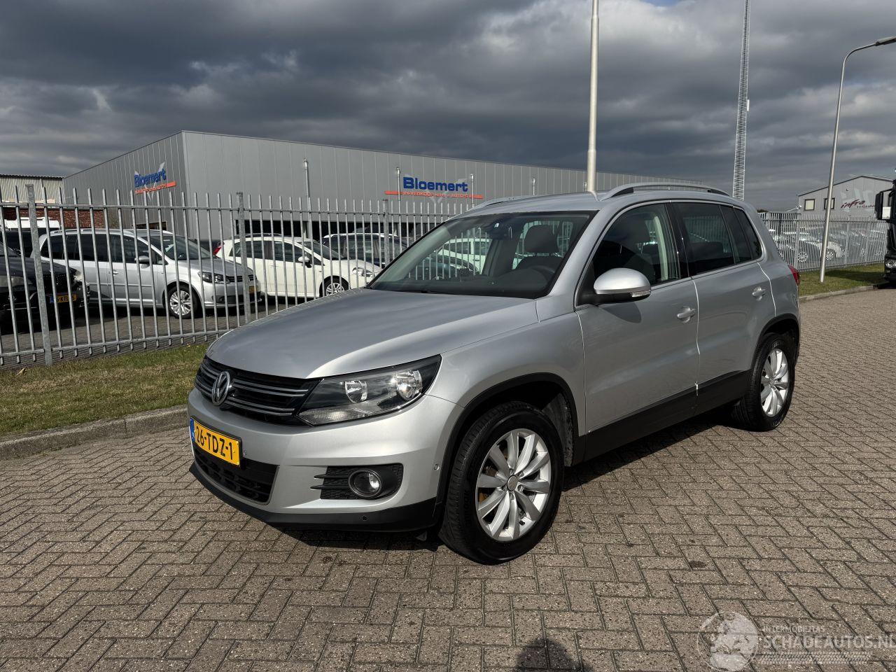 Volkswagen Tiguan 1.4 TSI 90Kw Clima - Navi