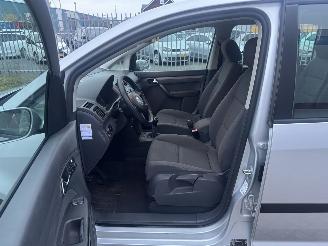 Volkswagen Touran 1.6 75kw 7-PERSOONS picture 10