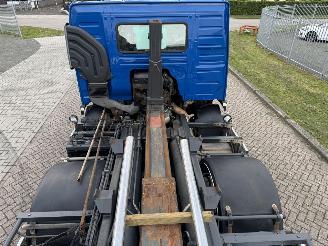 Volvo FM 8x2 Haakarm picture 12