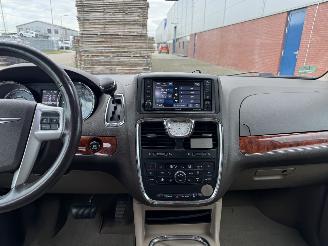 Chrysler Town & Country 3.6 V6 Navi - Clima picture 16