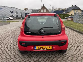 Peugeot 107 1.0 12V XS  AIRCO picture 4